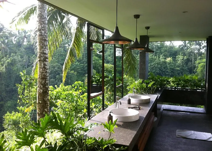 Villa Bali River Retreat *